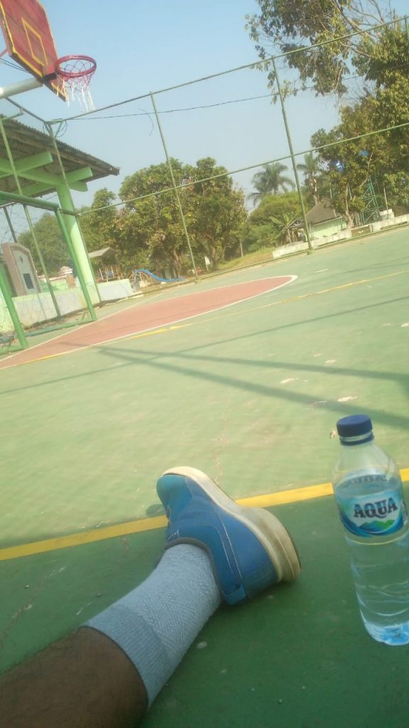 PANDEMI!!! Kita tetap Latihan di Rumah. PANDEMI!!! Kita tetap Latihan di Rumah.